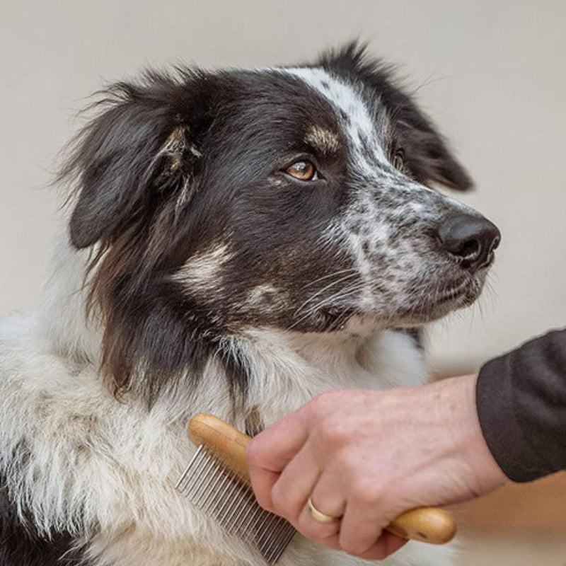Mikki Bamboo Anti-Tangle Rake