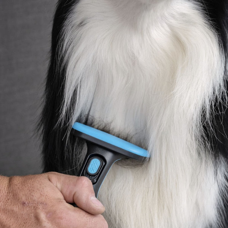 Zugo® Self-Cleaning Deshedding Brush